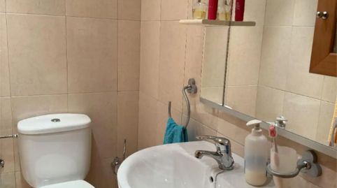 Foto 4 de Piso en venta en Avenida Constitución, 94, Cacabelos, León
