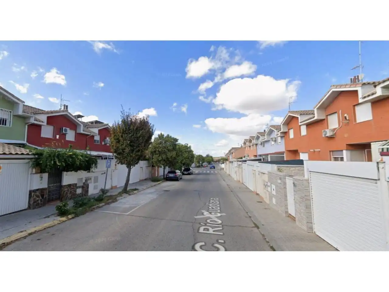 Vista exterior de Casa adosada en venta en Ontígola con Jardín privado