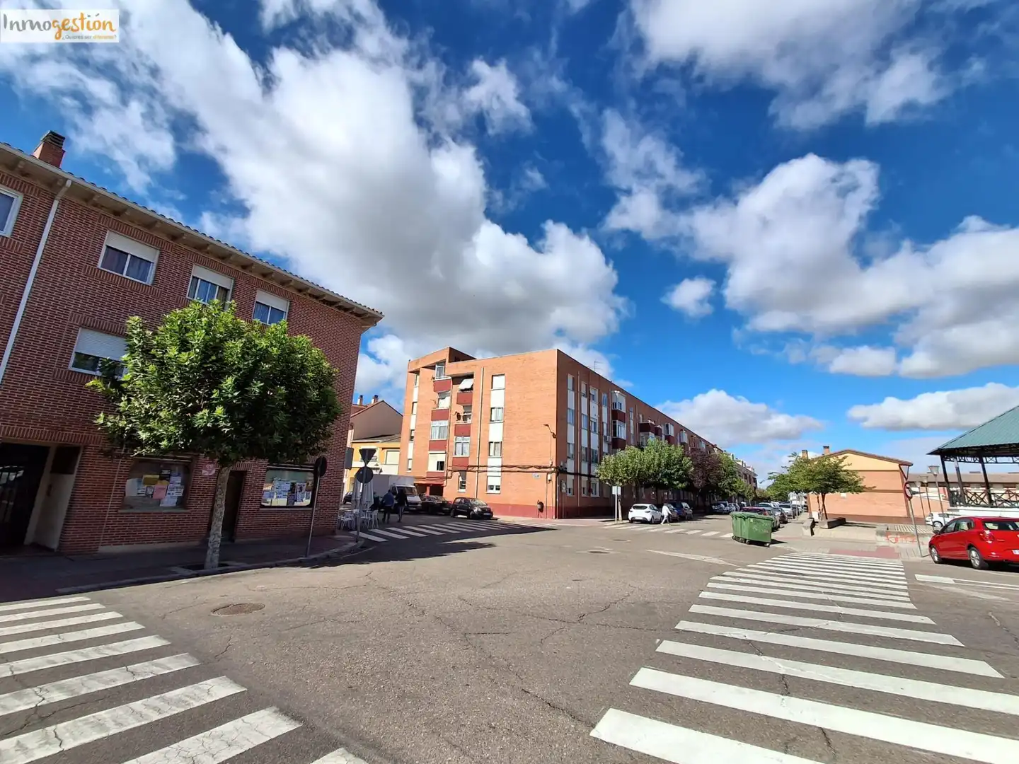 Vista exterior de Pis en venda en Tudela de Duero amb Calefacció i Traster