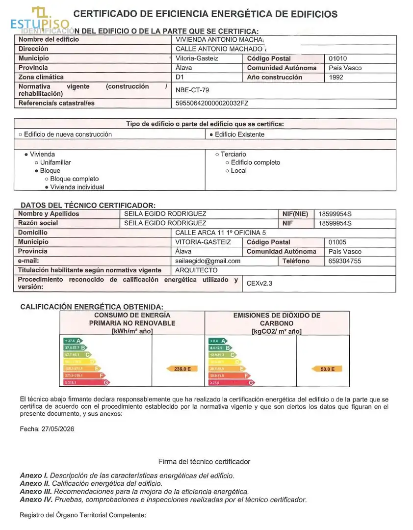 Vista exterior de Pis en venda en Vitoria - Gasteiz amb Calefacció, Parquet i Terrassa