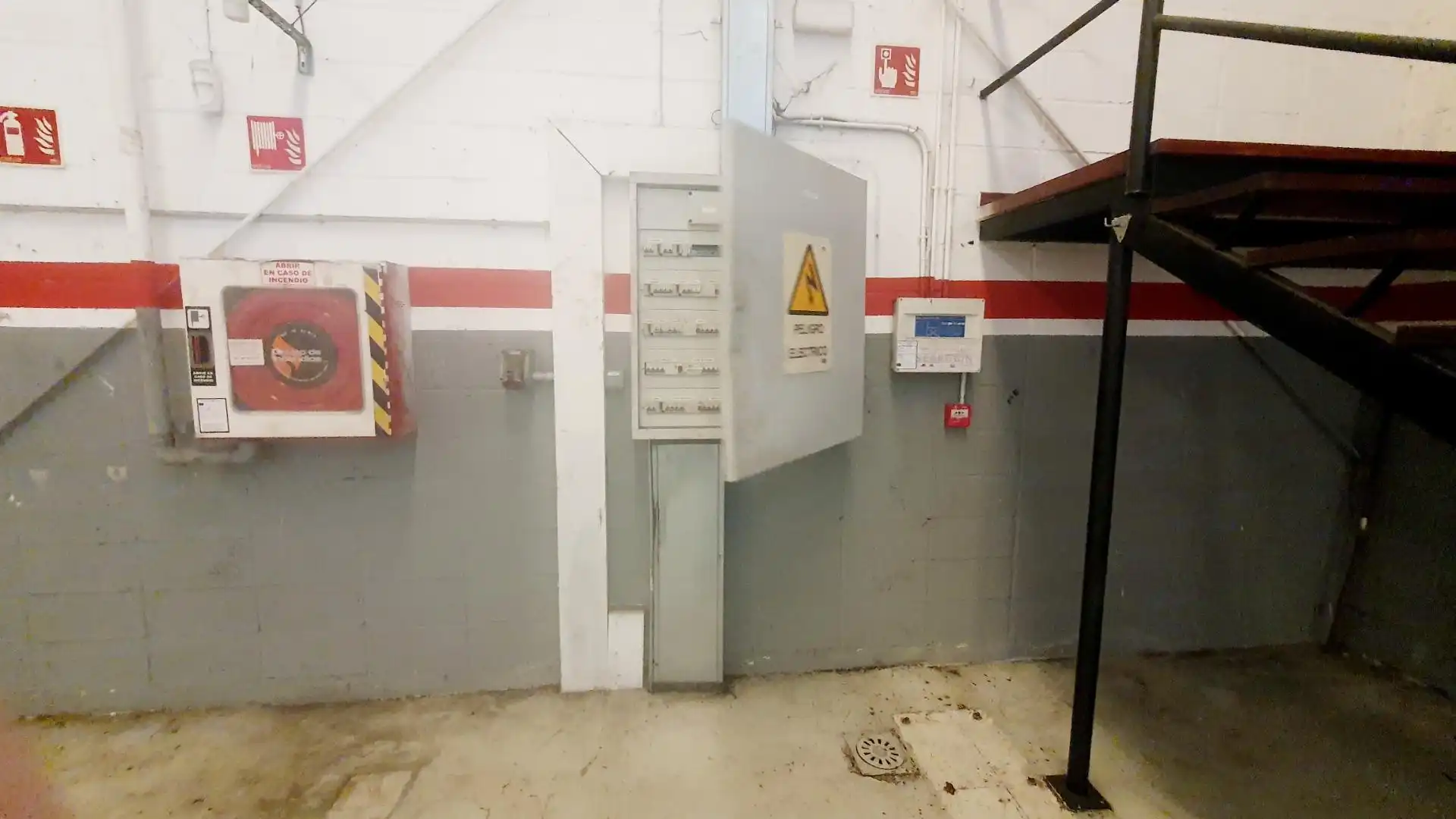 Industrial buildings for sale in Lemoa