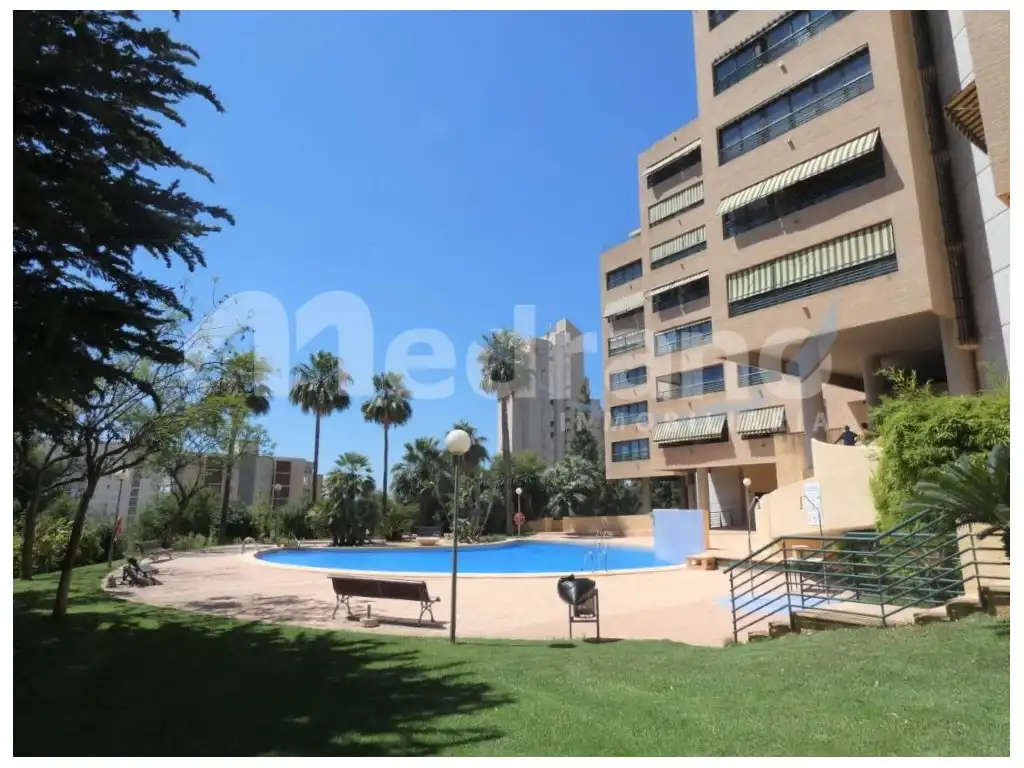 Ático con piscina en venta en Playa de Poniente