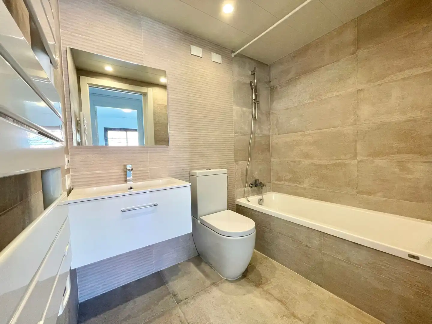 Baño de Piso en venta en El Masnou con Aire acondicionado, Calefacción y Parquet