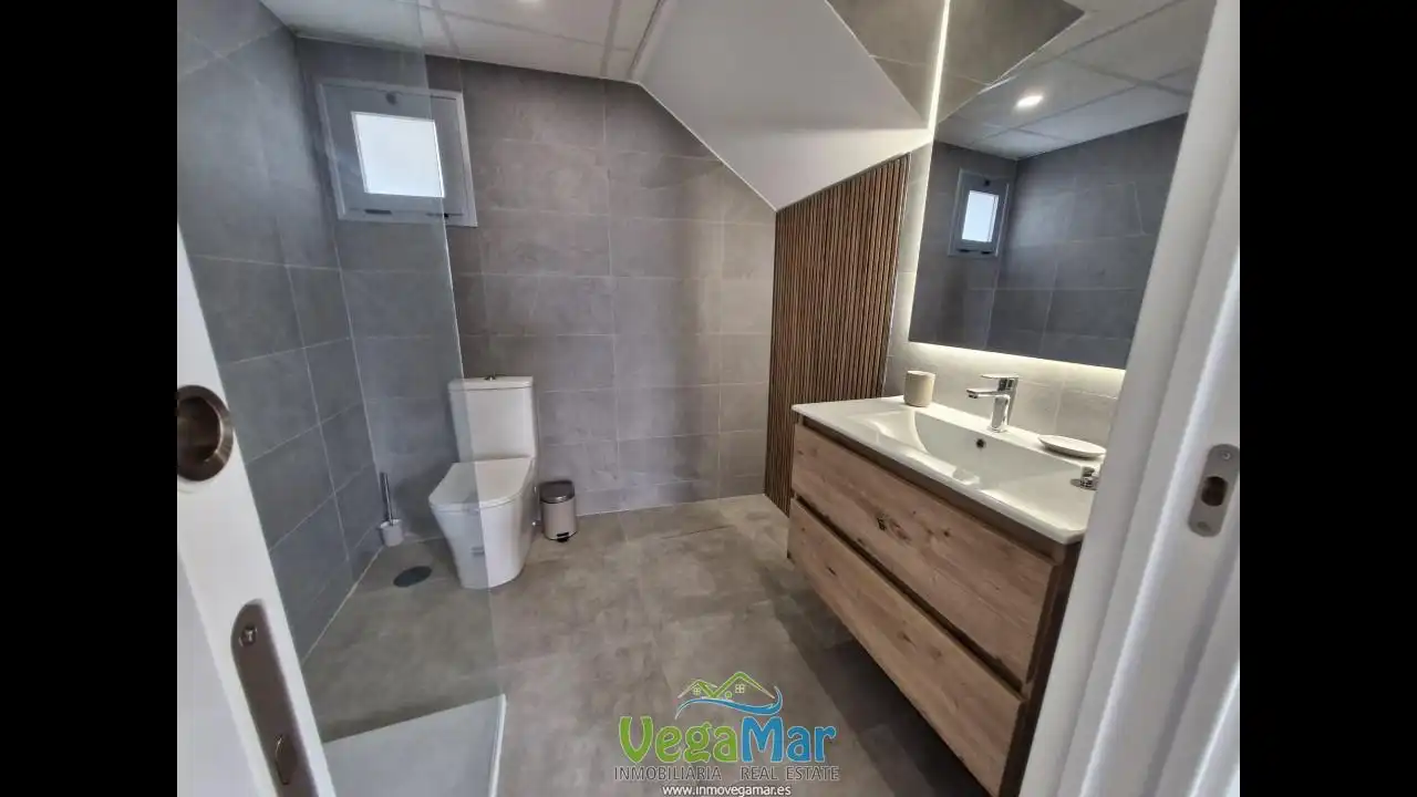 Bathroom of Houses for sale in Almuñécar  with Terrace and Swimming Pool