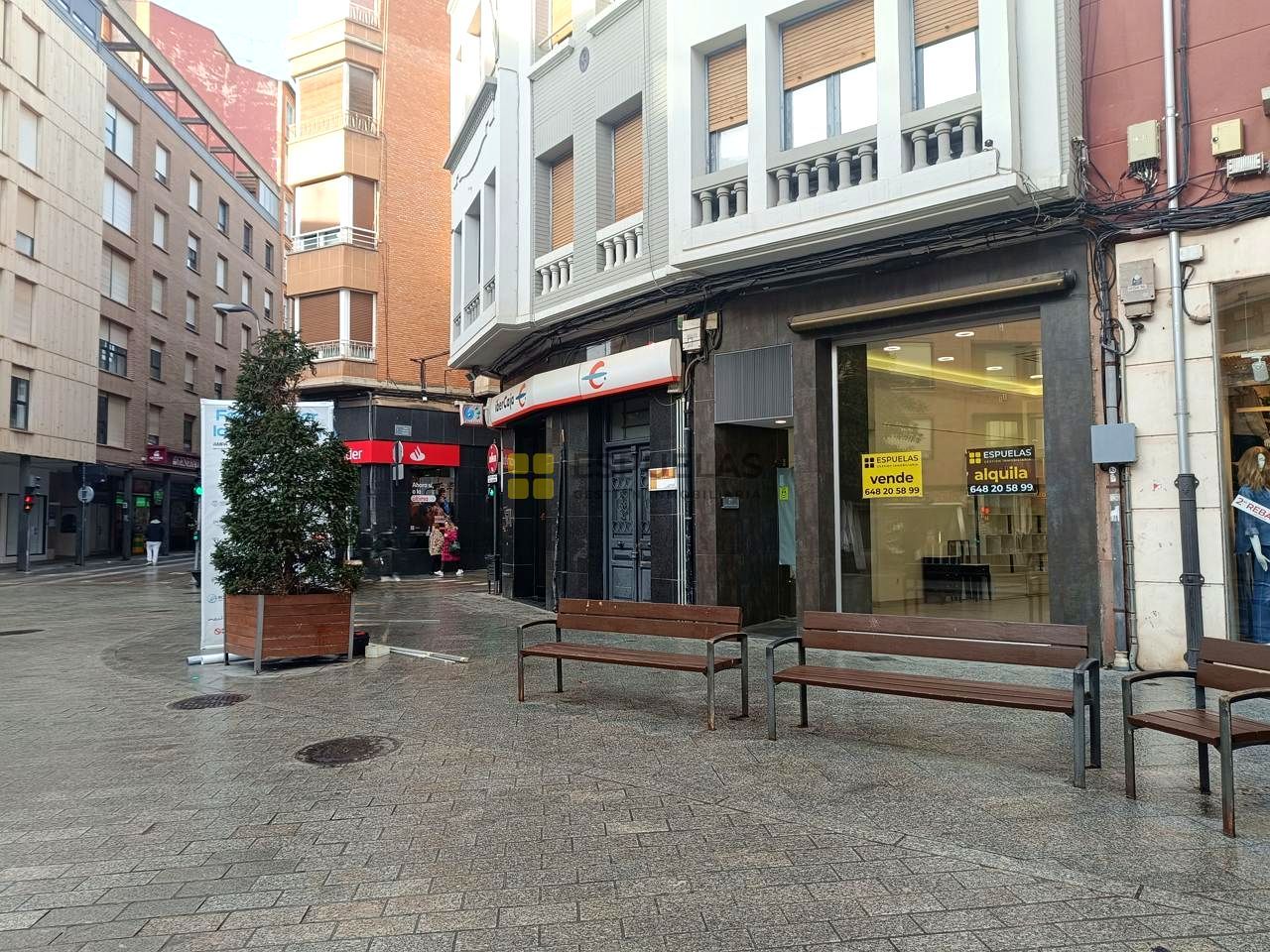 Premises for sale in Arnedo  with Air Conditioner