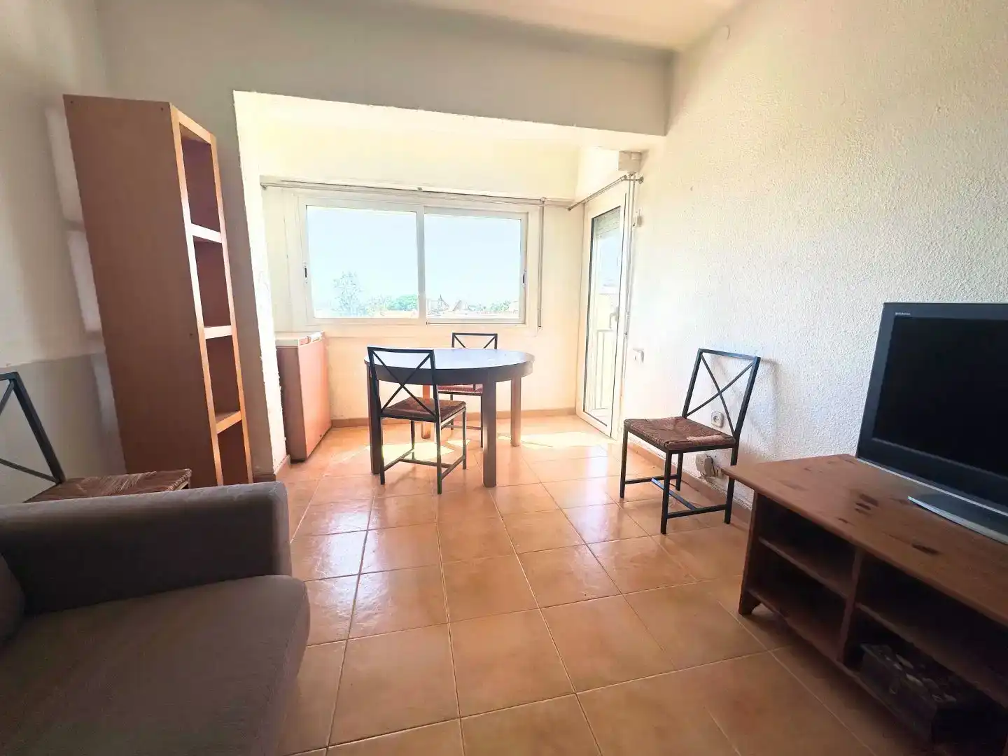 Sala de estar de Piso en venta en Cubelles con Balcón