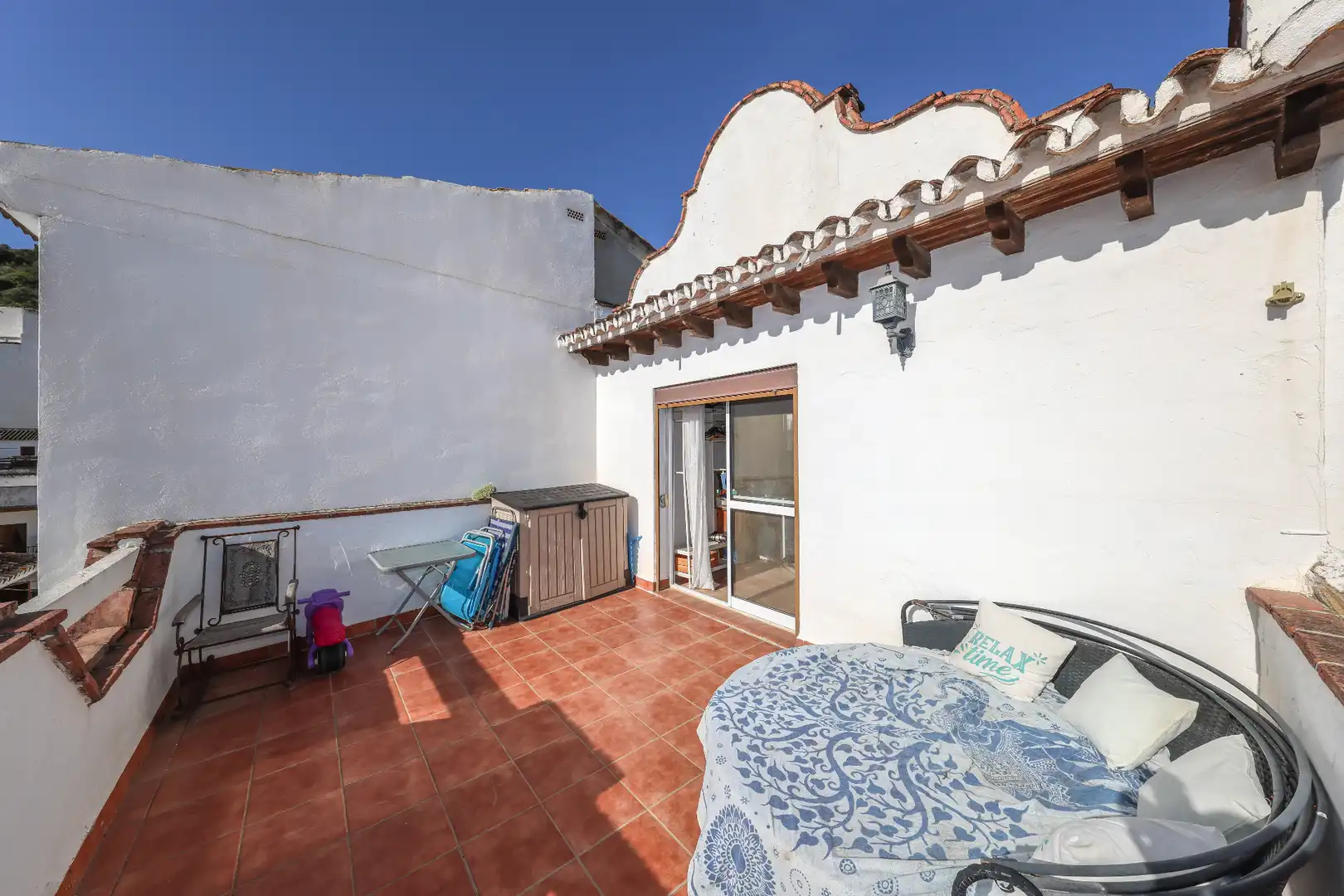Terraza de Casa adosada en venta en Guaro con Aire acondicionado