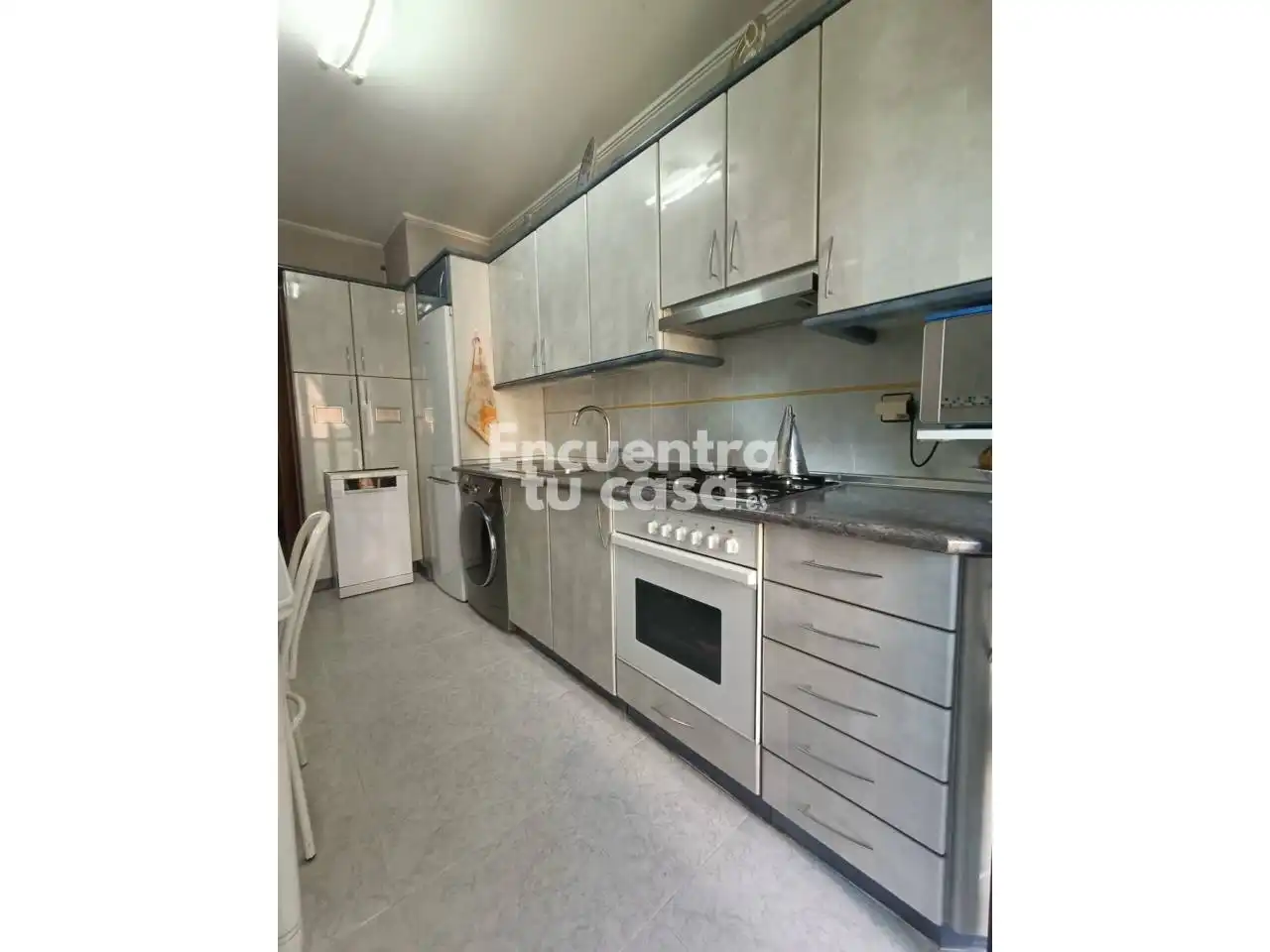 Cocina de Apartamento en venta en Miranda de Ebro con Calefacción, Parquet y Trastero
