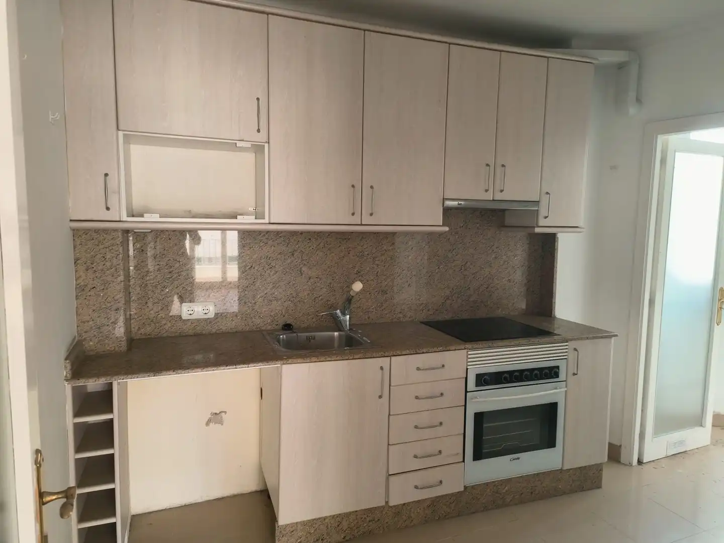 Flat with lift for sale in Passatge Particular de Santa Catalina de Sena 11, imagen 4