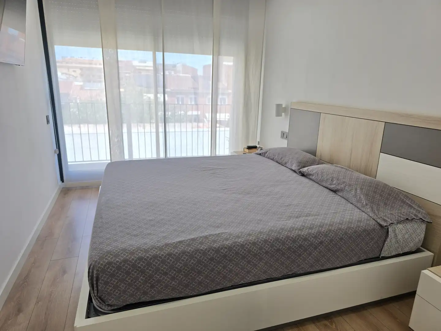 Adosado con terraza en venta en Carrer de Güell i Ferrer, imagen 24