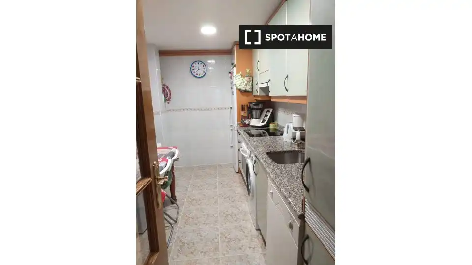Kitchen of Flat for rent in Madrid  with Air Conditioner, Heating and Furnished