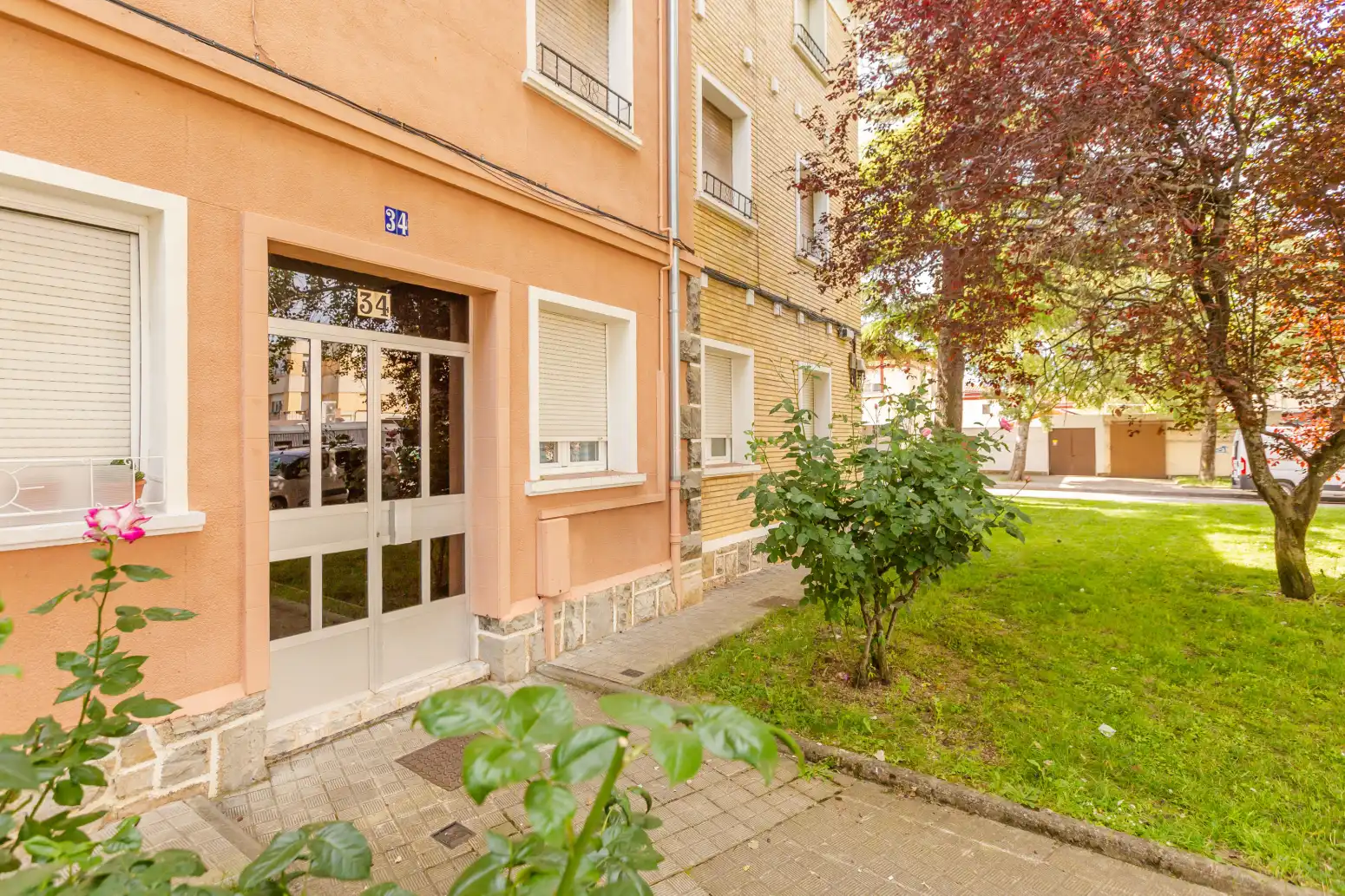 Vista exterior de Piso en venta en  Pamplona / Iruña con Calefacción, Parquet y Amueblado