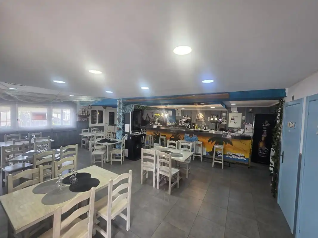 Local en venda en Dénia amb Terrassa i Moblat