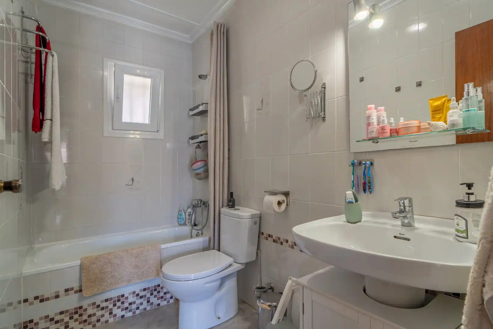 Baño de Casa adosada en venta en San Pedro del Pinatar con Aire acondicionado, Calefacción y Terraza