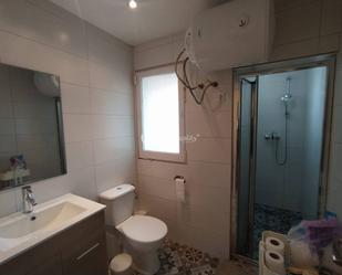 Bathroom of House or chalet for sale in  Barcelona Capital  with Air Conditioner, Parquet flooring and Terrace