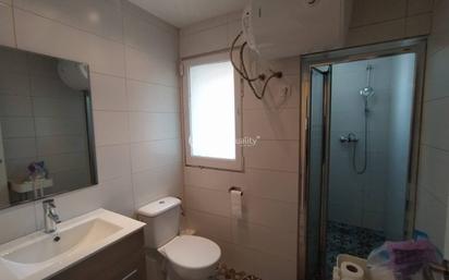 Bany de Casa o xalet en venda en  Barcelona Capital amb Aire condicionat, Parquet i Terrassa