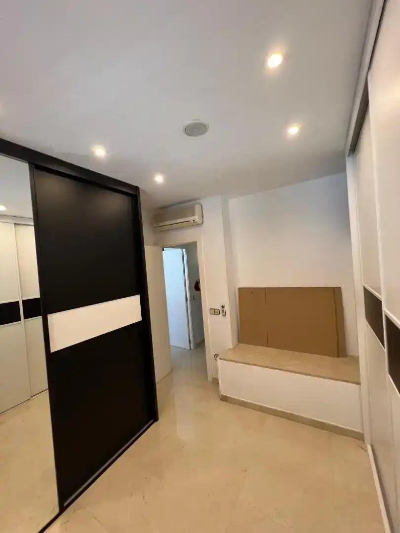 Casa adosada en venta en Sabadell con Aire acondicionado, Piscina y Balcón