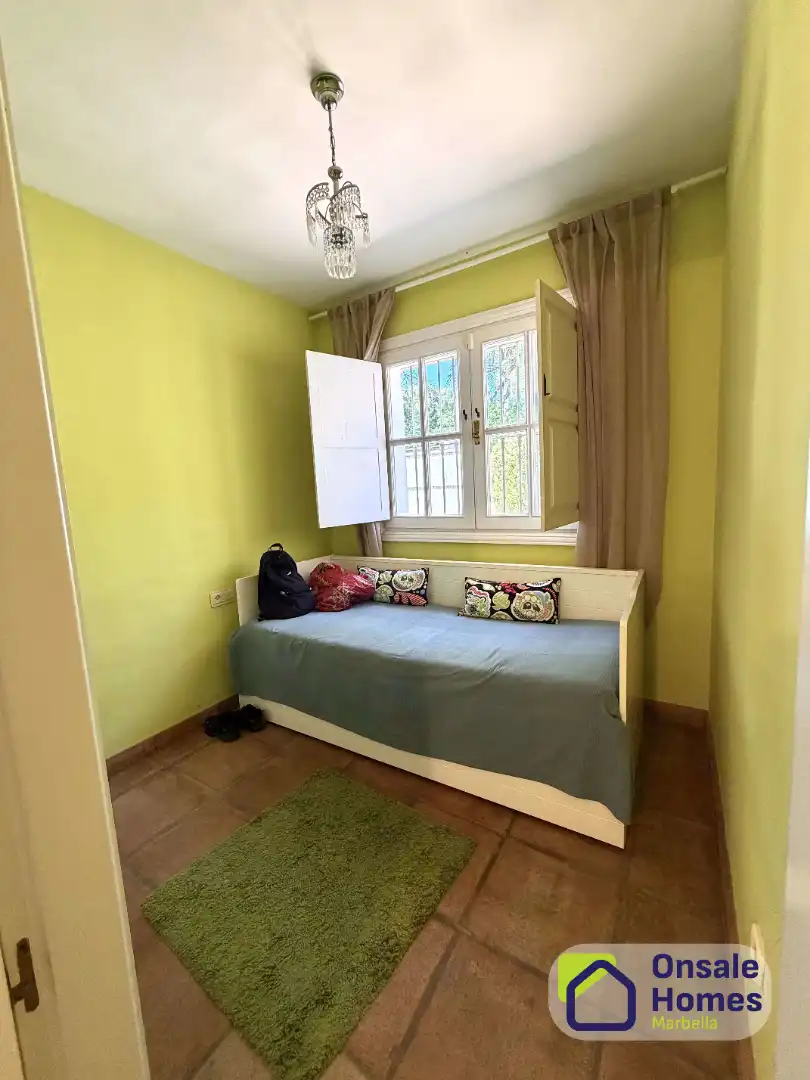 Bedroom of Houses for rent in Marbella  with Air Conditioner, Private garden and Terrace