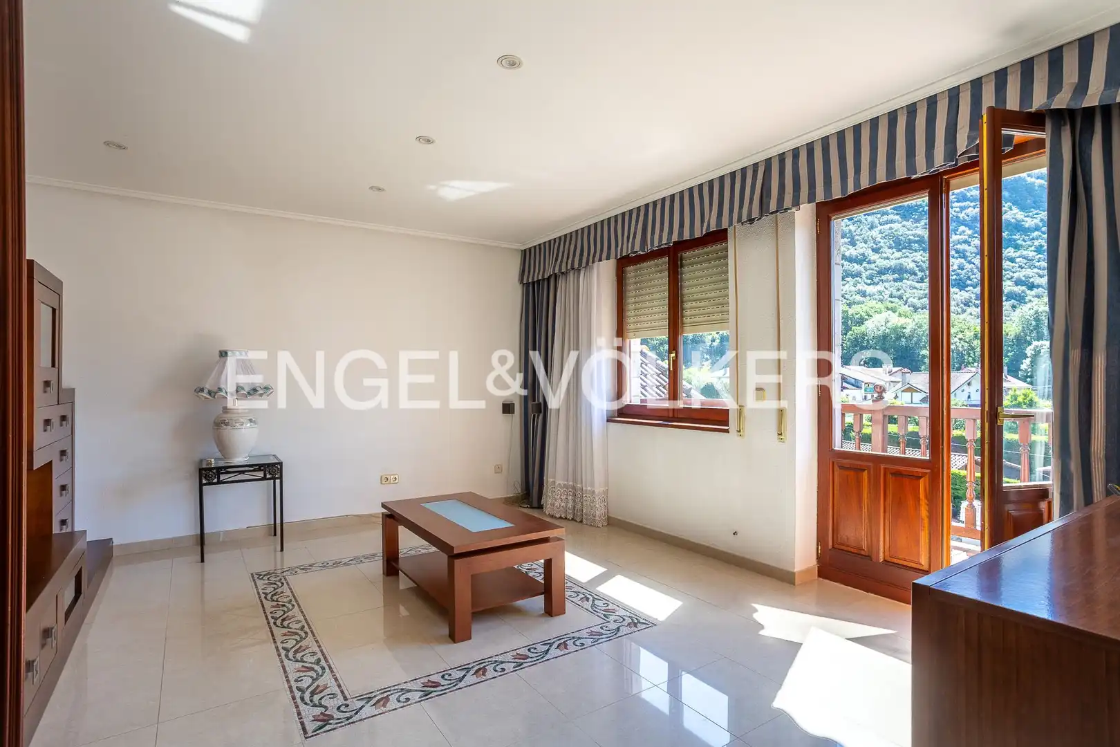 Sala de estar de Casa o chalet en venta en Liendo con Calefacción, Jardín privado y Terraza