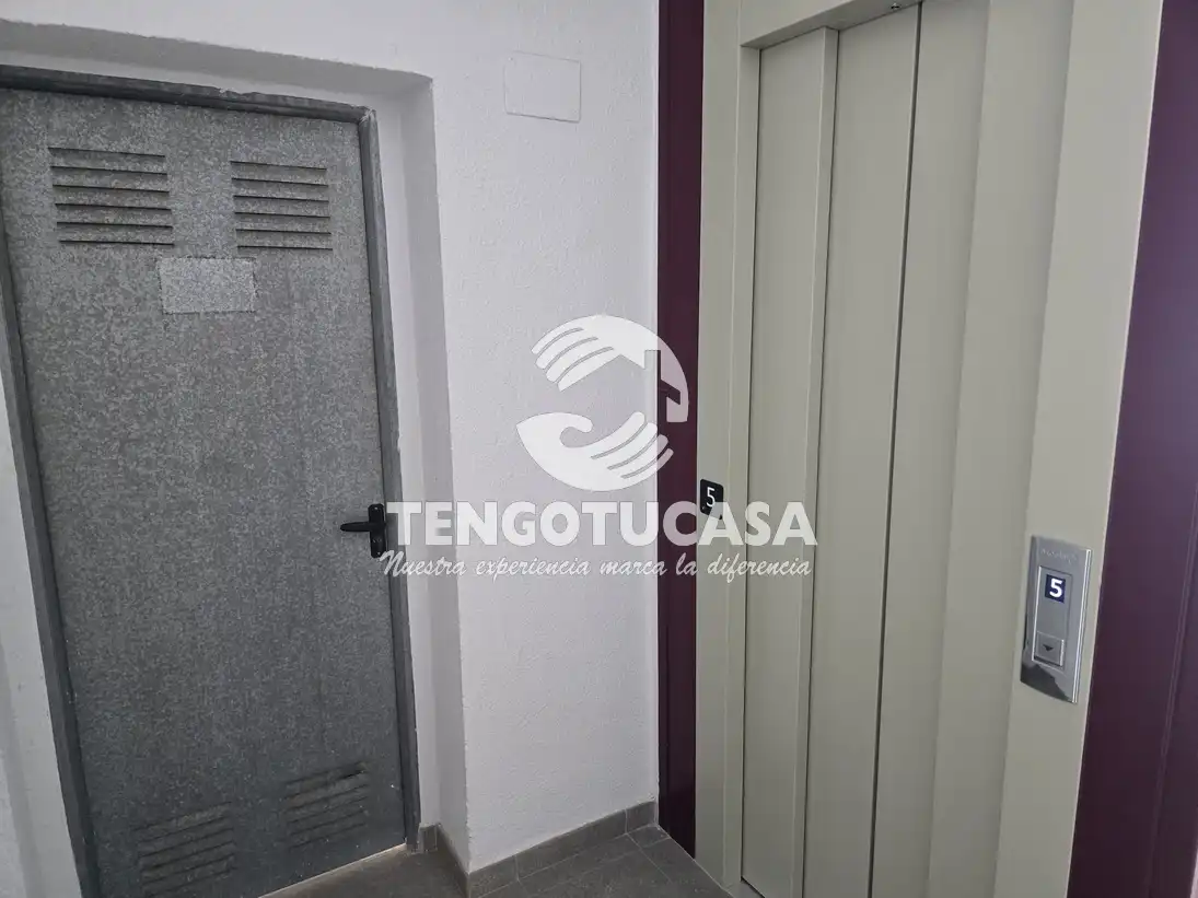 Flat for sale in Madrid  with Heating, Storage room and Furnished
