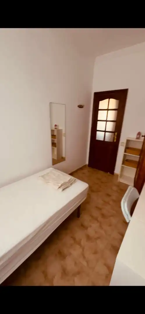 Schlafzimmer von Wohnung zur untervermieten in Las Palmas de Gran Canaria mit Möbliert, Ofen und Waschmaschine
