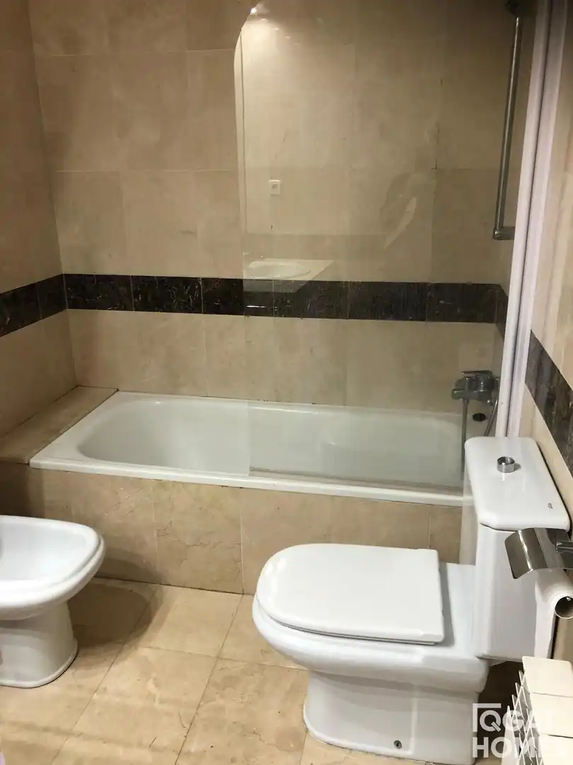 Baño de Piso de alquiler en Sant Cugat del Vallès con Aire acondicionado, Calefacción y Terraza