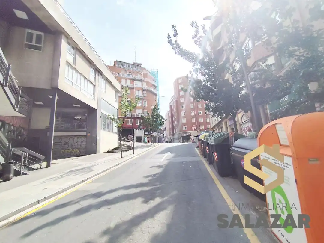 Exterior view of Garage for rent in Bilbao 
