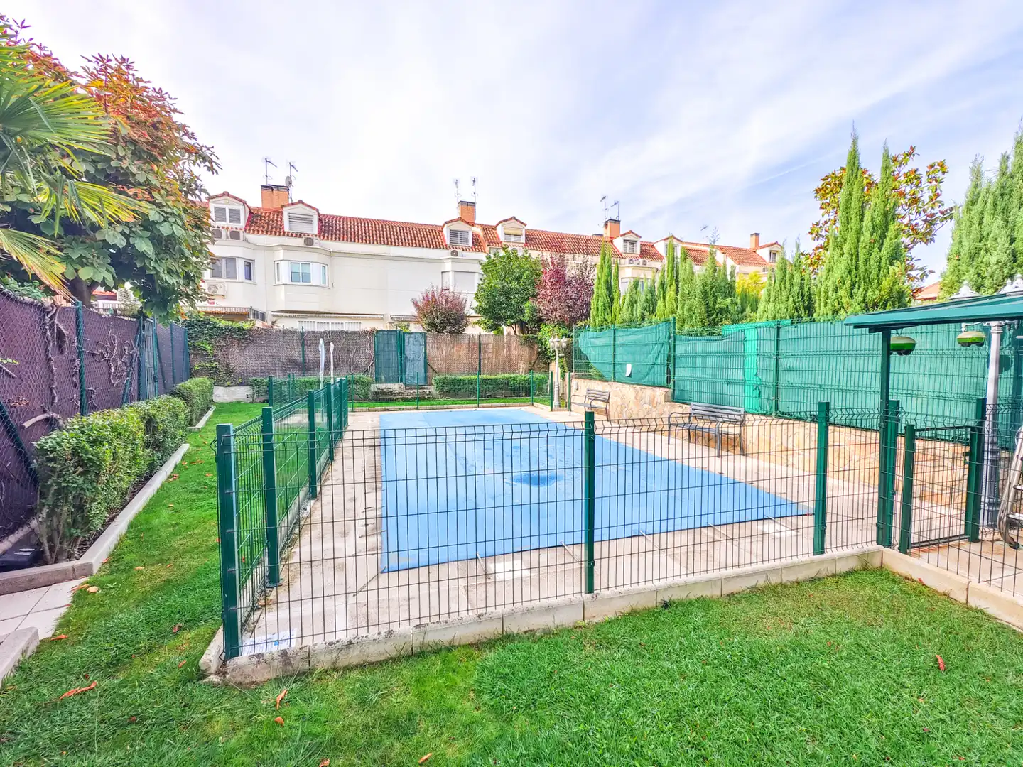 Adosado con piscina en venta en Calle Siroco, imagen 3