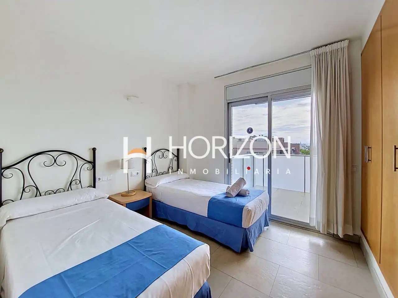 Schlafzimmer von Wohnungen zum Verkauf in Salou mit Klimaanlage, Heizung und Terrasse