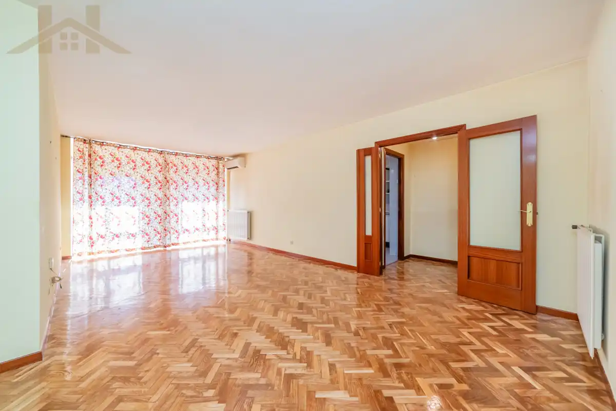 Sala de estar de Piso en venta en Torrejón de Ardoz con Aire acondicionado, Jardín privado y Trastero