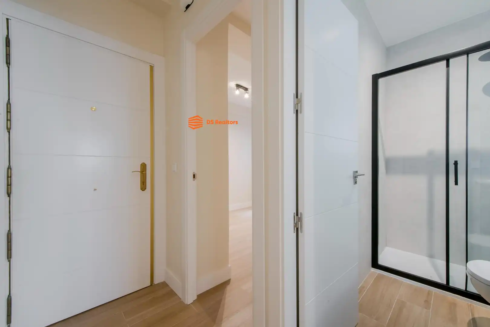 Flat with lift for sale in Avenida BRUSELAS 48, imagen 17
