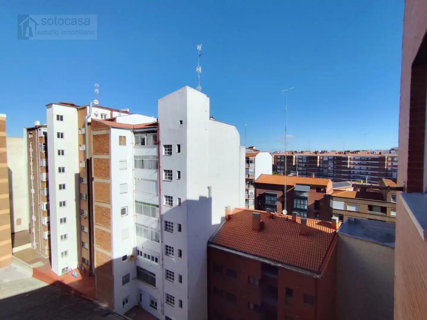 Exterior view of Attic for sale in Rondilla
