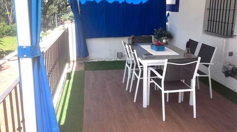 Apartamento renovado de 2 habitaciones en Las Chapas.