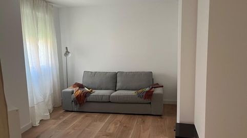 Foto 2 de Piso de alquiler en Calle Alberche, El Plantinar – Avda. La Paz - El Juncal, Sevilla Capital