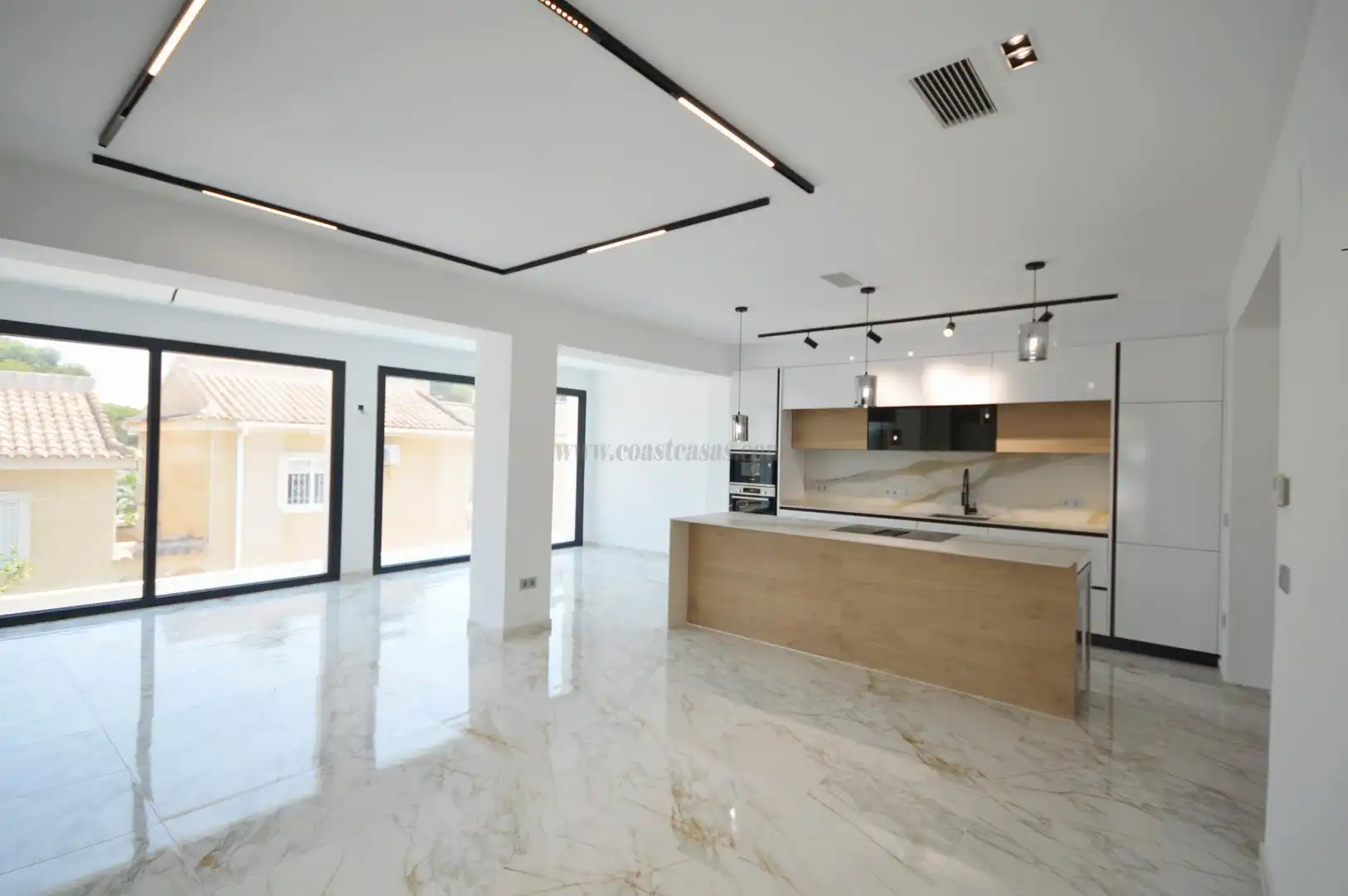 Chalet con piscina en venta en Los Balcones - Los Altos, imagen 6