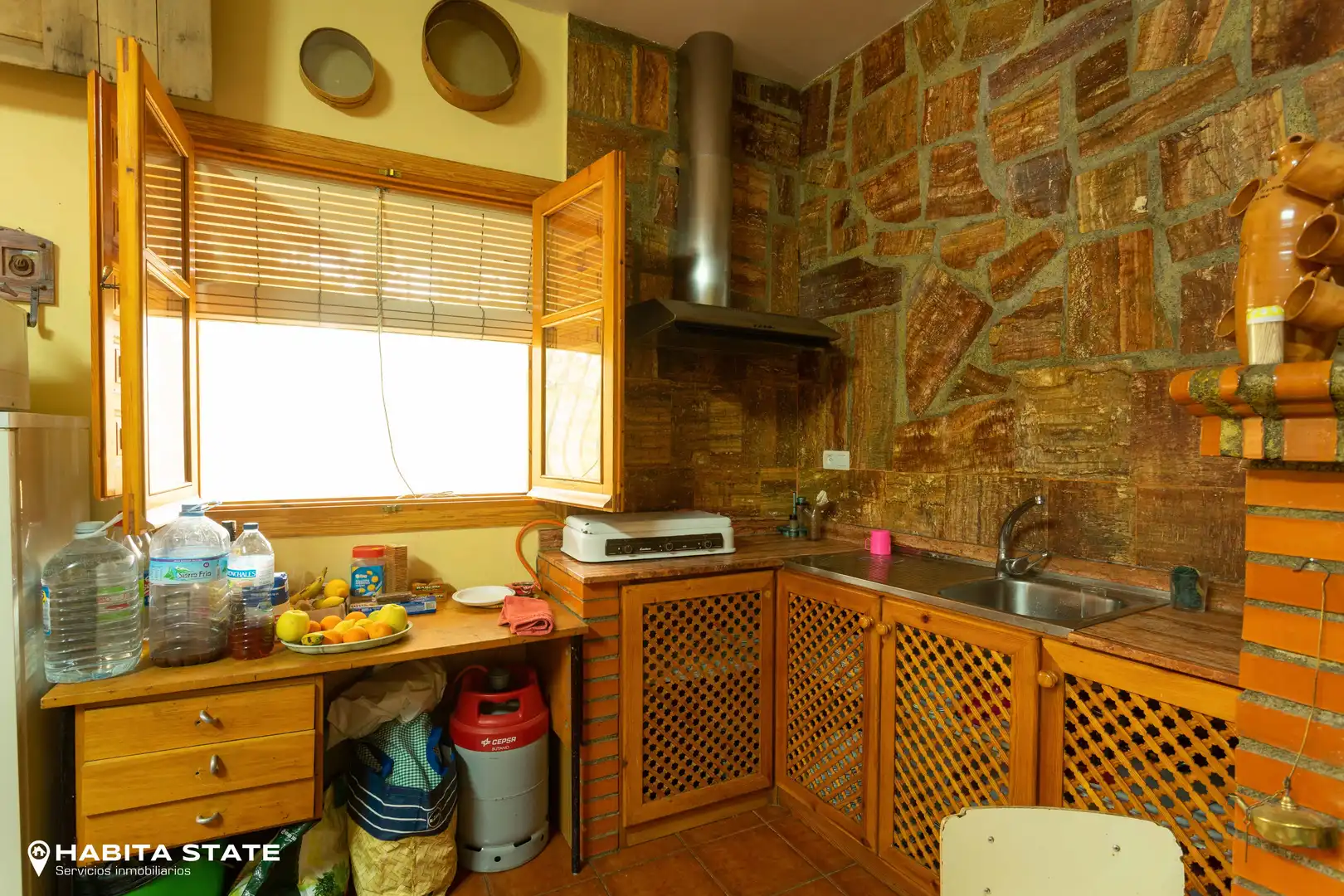 Cuina de Finca rústica en venda en Canjáyar amb Jardí privat i Moblat