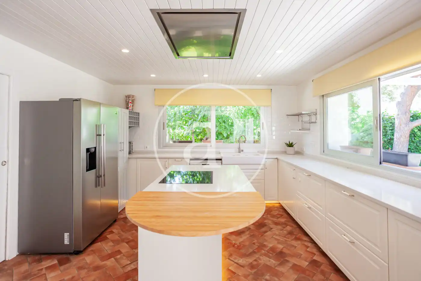 Cocina de Casa o chalet de alquiler en Madrid con Aire acondicionado, Calefacción y Jardín privado