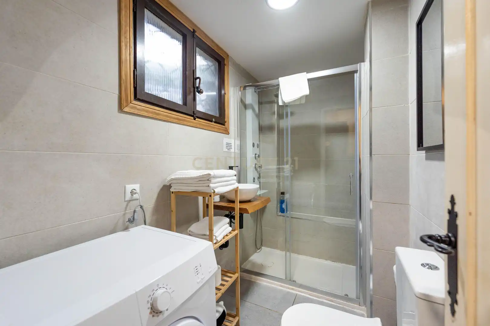Bathroom of Flat for sale in San Martín de Valdeiglesias  with Air Conditioner, Private garden and Furnished