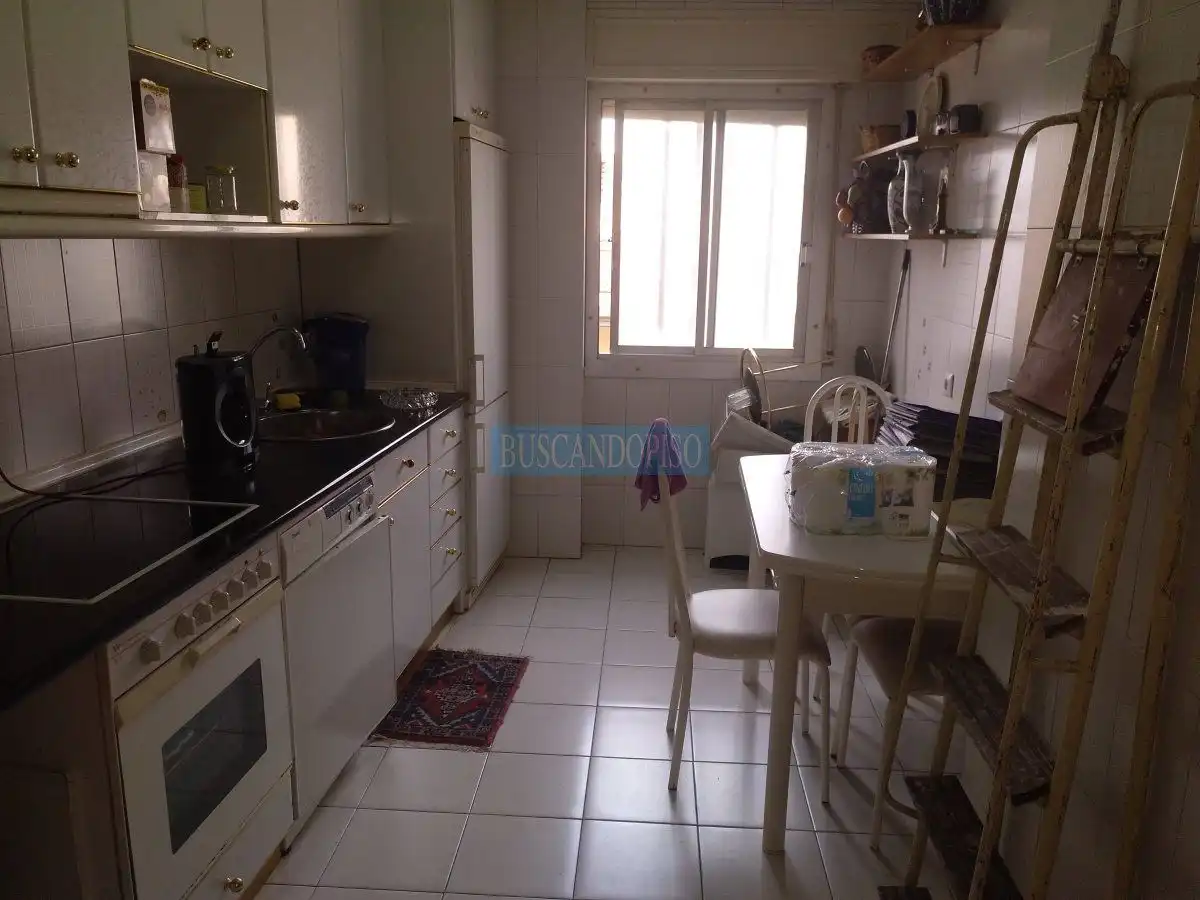 Piso con ascensor en venta en Casco Antiguo, imagen 2