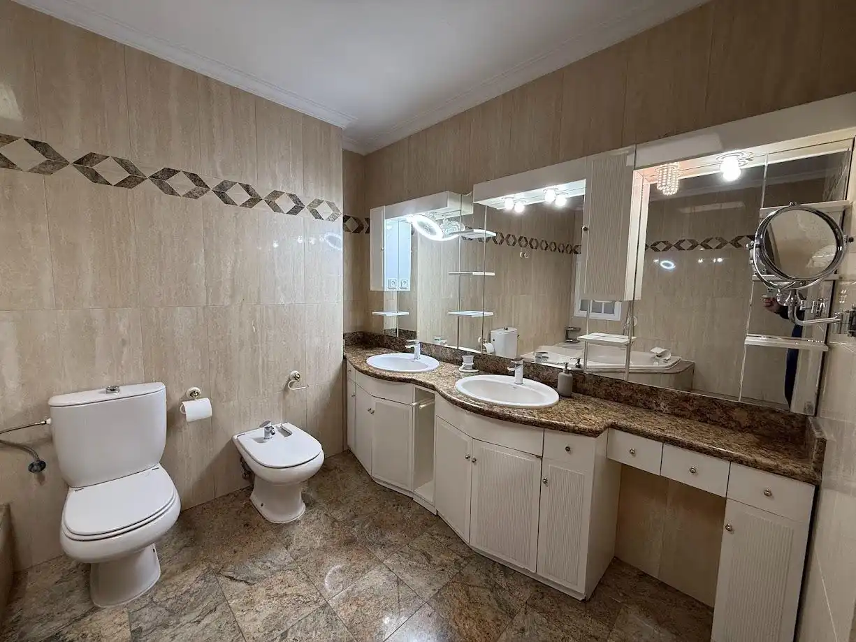 Baño de Piso en venta en Mislata con Aire acondicionado, Calefacción y Balcón