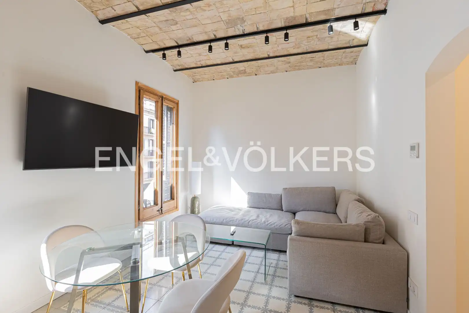 Exterior view of Flat for rent in Barcelona  with Air Conditioner, Heating and Parquet flooring