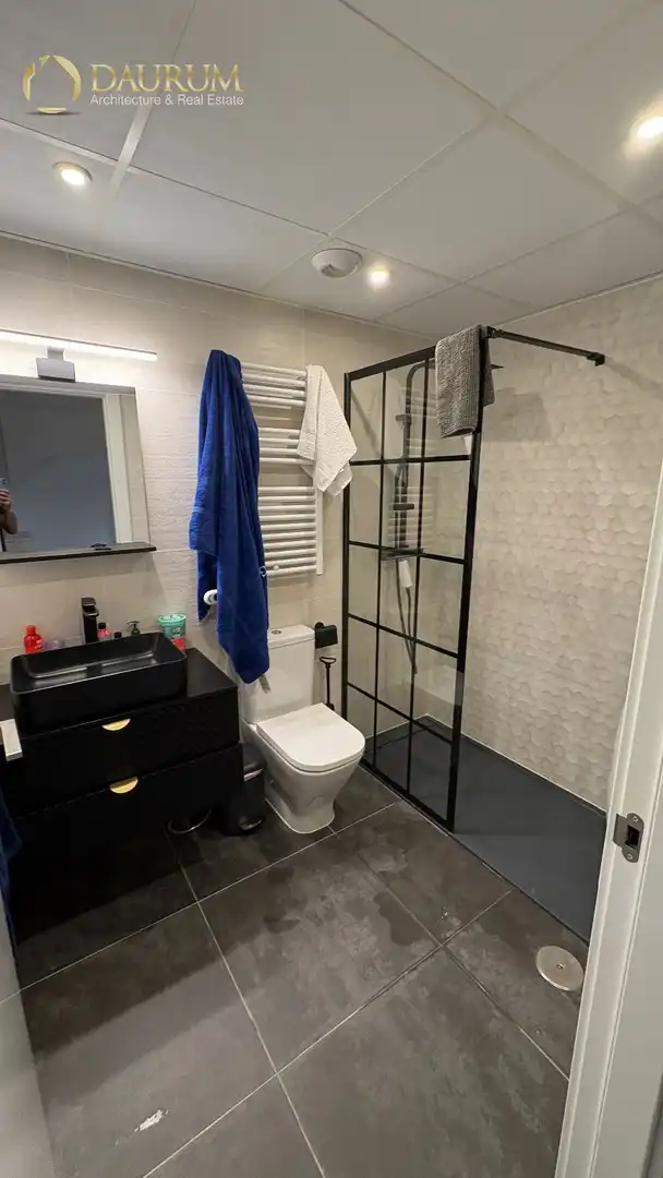 Baño de Casa adosada en venta en Rivas-Vaciamadrid con Aire acondicionado, Calefacción y Trastero