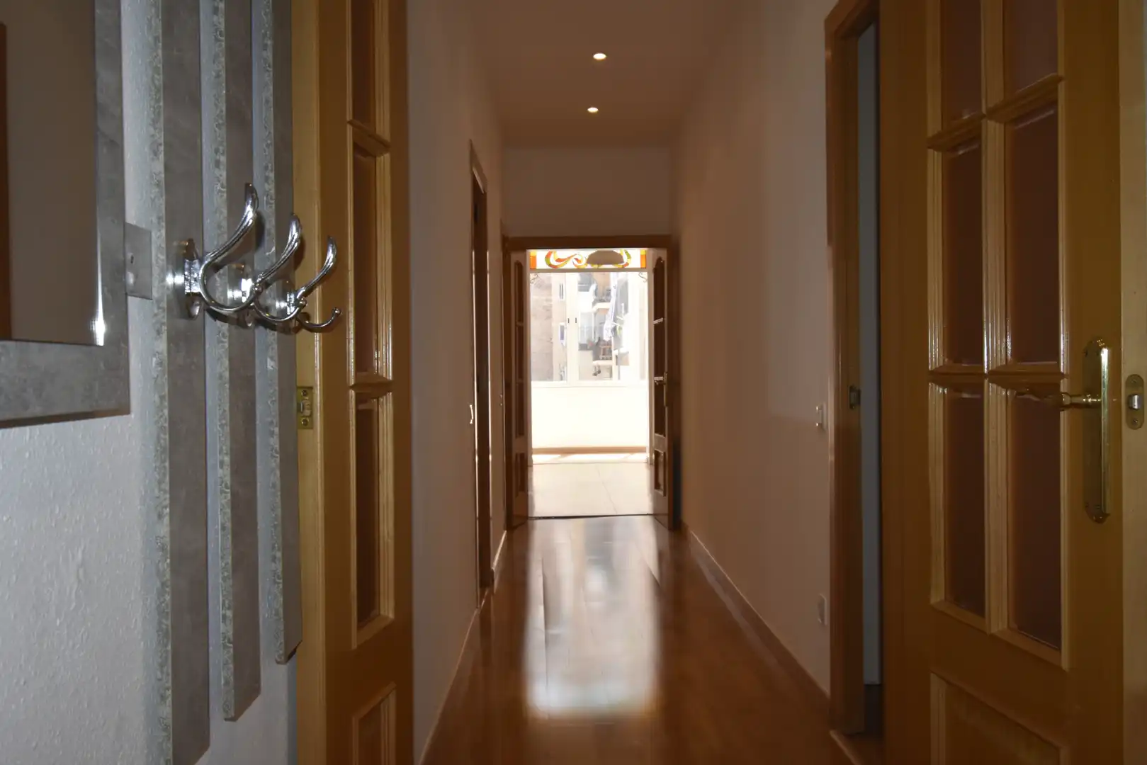 Piso en venta en Barcelona con Calefacción, Balcón y Alarma