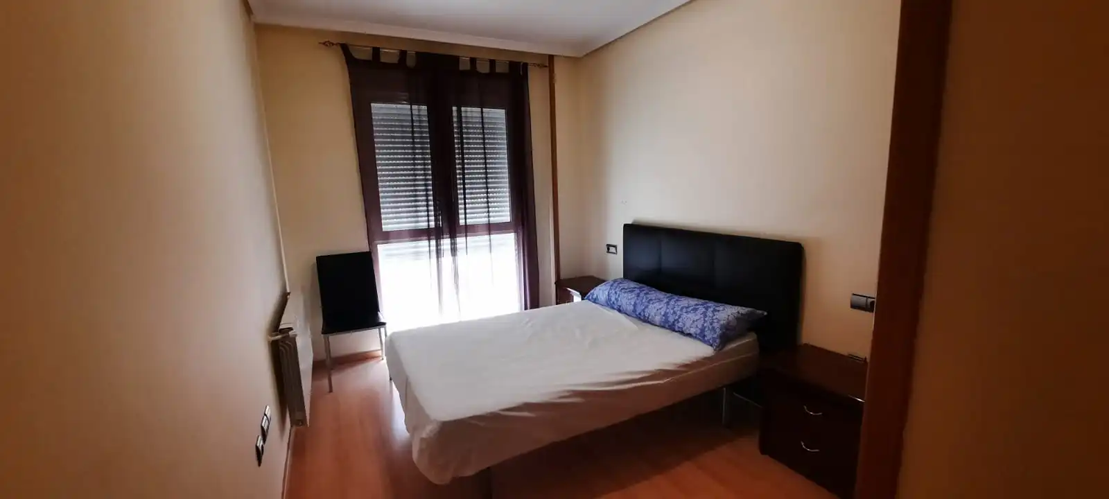 Habitación de Apartamento de alquiler en Albacete con Aire acondicionado, Calefacción y Parquet