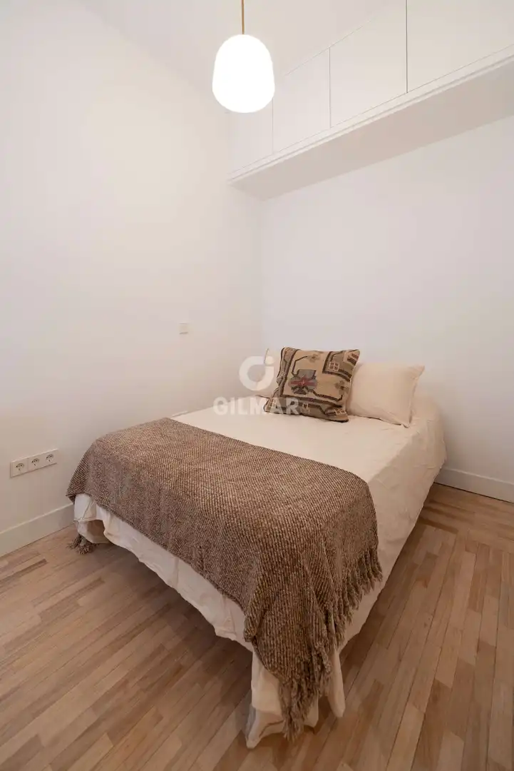 Habitación de Piso en venta en Madrid con Calefacción