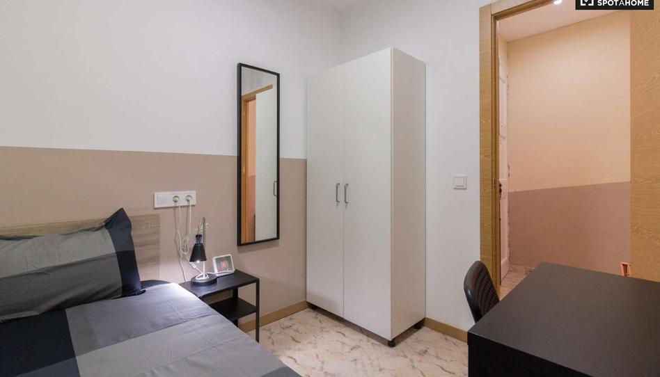 Photo 1 of Flat to share in El Camp de l'Arpa del Clot, Barcelona