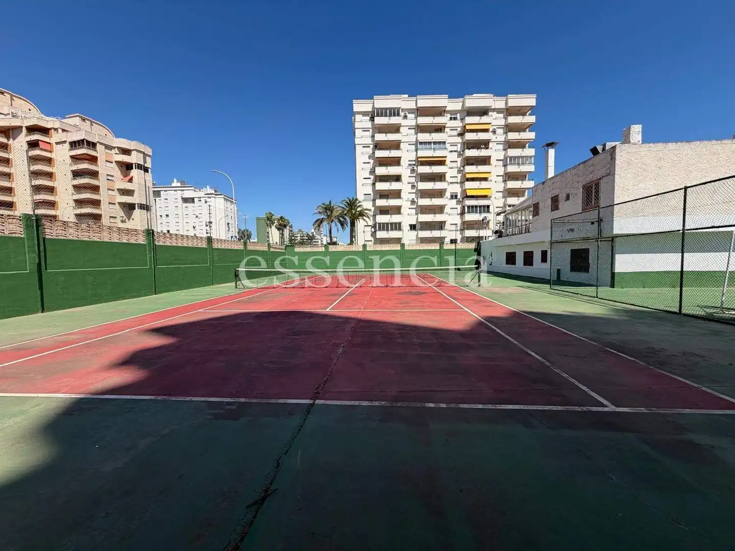 Vista exterior de Apartament en venda en Gandia amb Jardí privat, Terrassa i Balcó