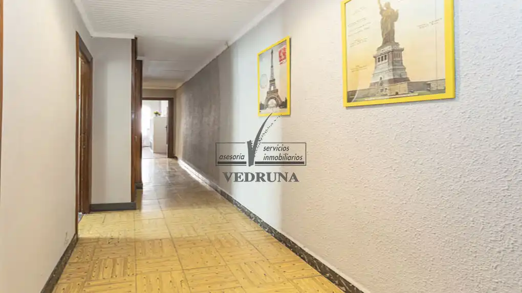 Piso de alquiler en Zaragoza con Calefacción, Terraza y Horno