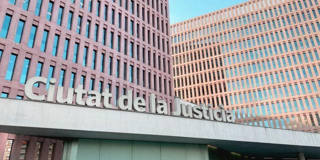 Garaje en Venta en La Marina del Port