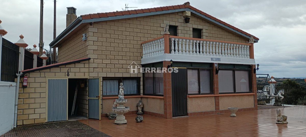 Exterior view of House or chalet for sale in Lanciego / Lantziego  with Heating, Terrace and Storage room